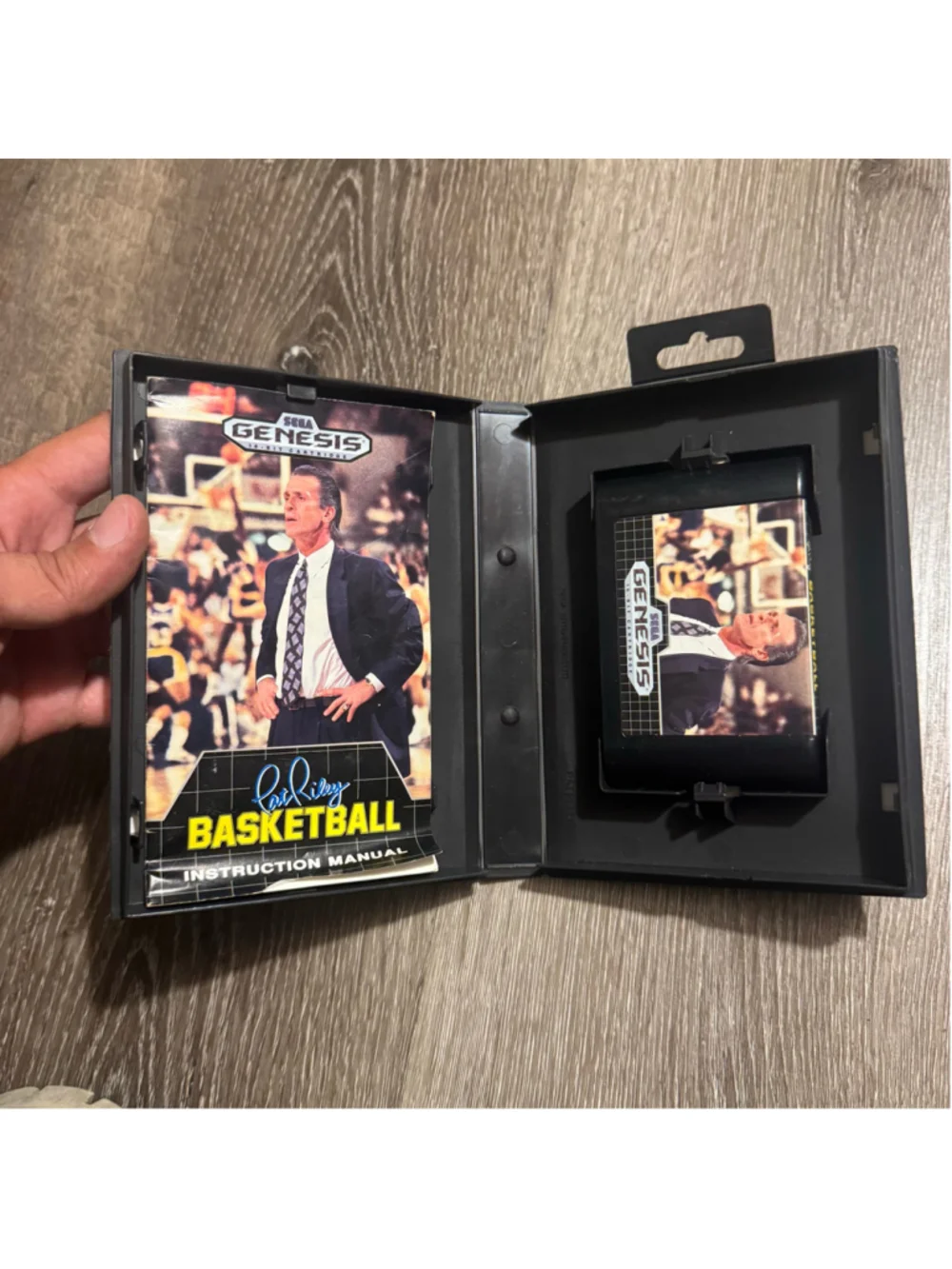 1990 Sega Genesis Pat Riley Basketball Video Game Cib Complete